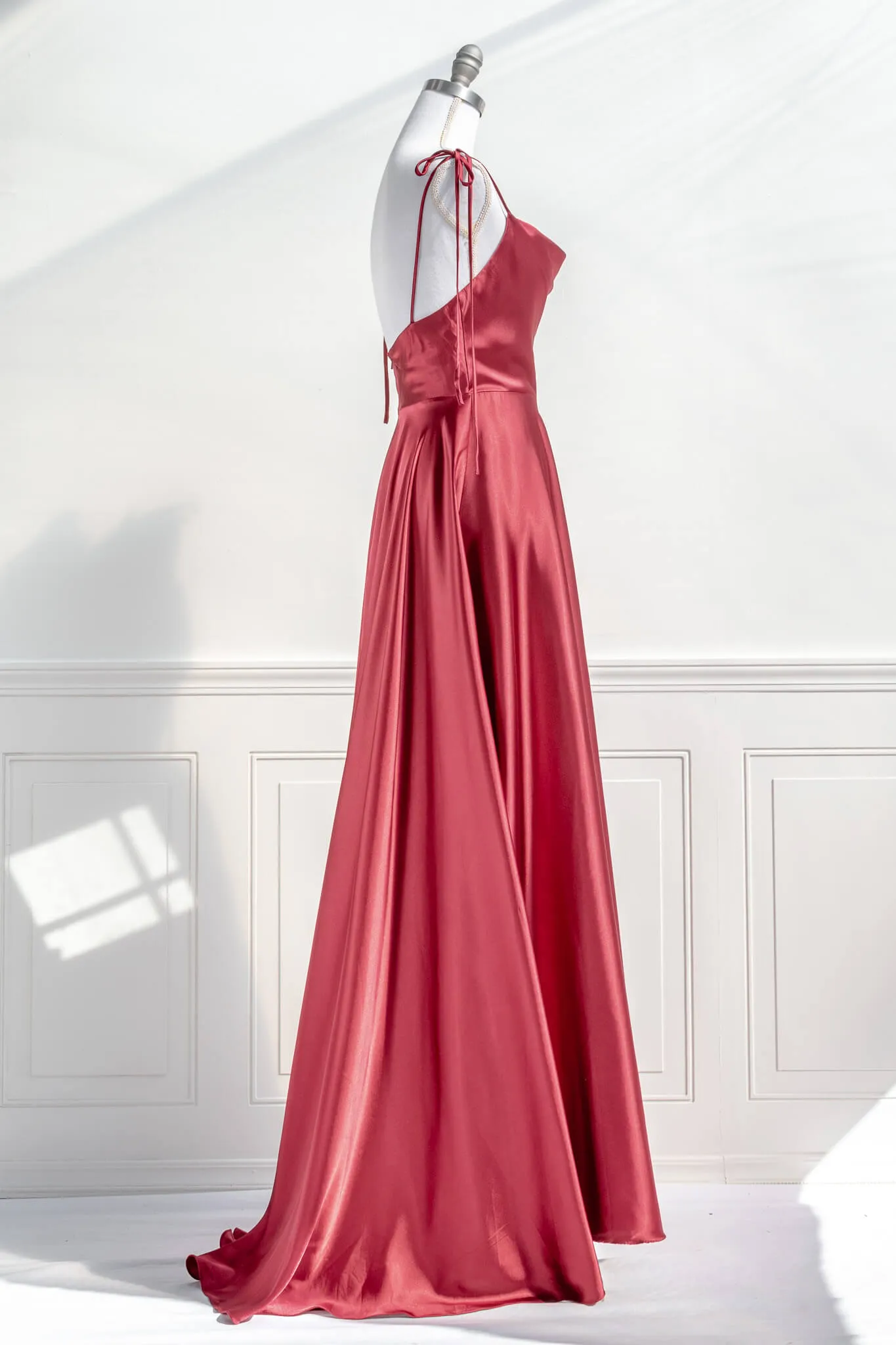 Aphrodite Dress - Burgundy