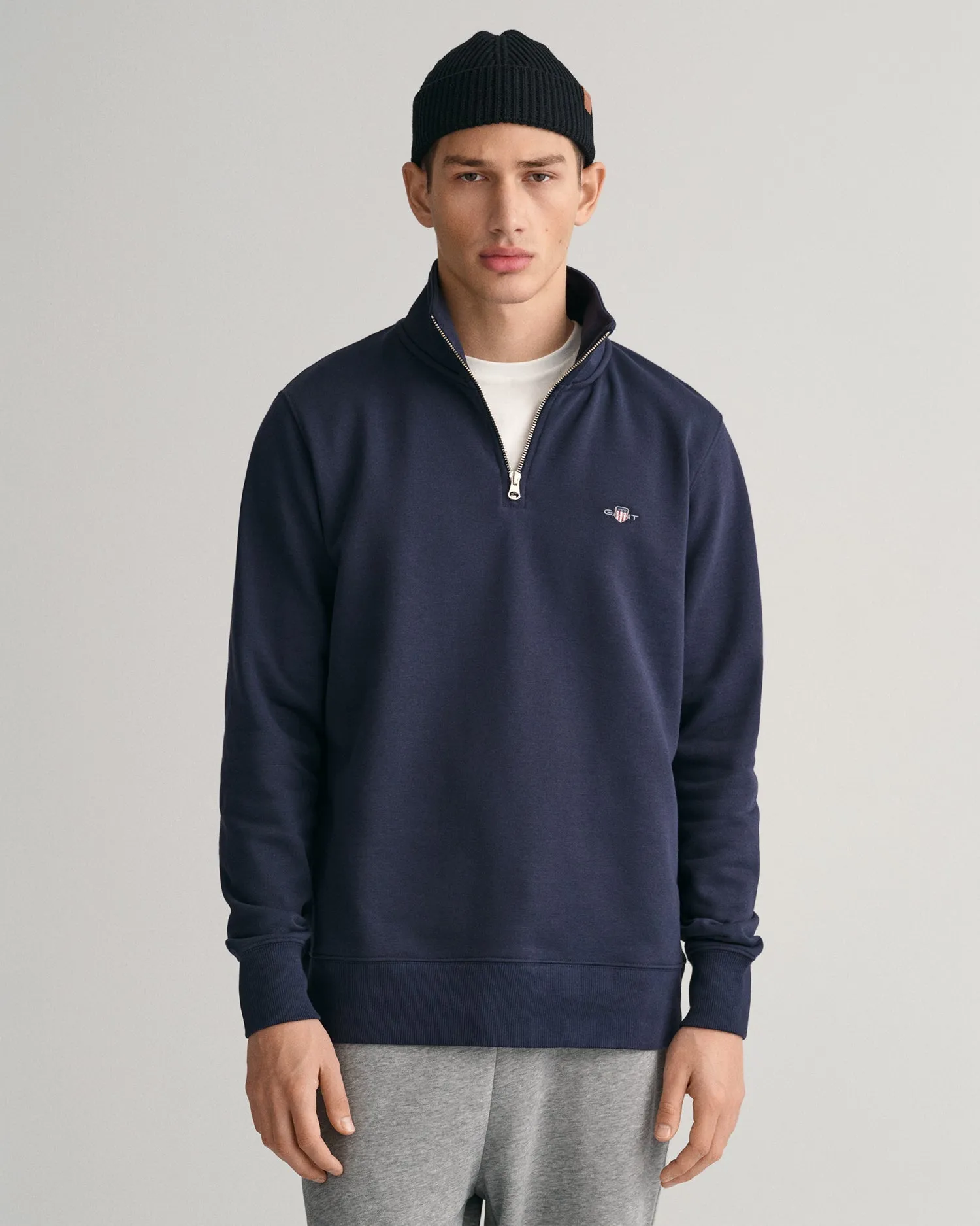 GANT Regular Shield Half Zip Sweatshirt