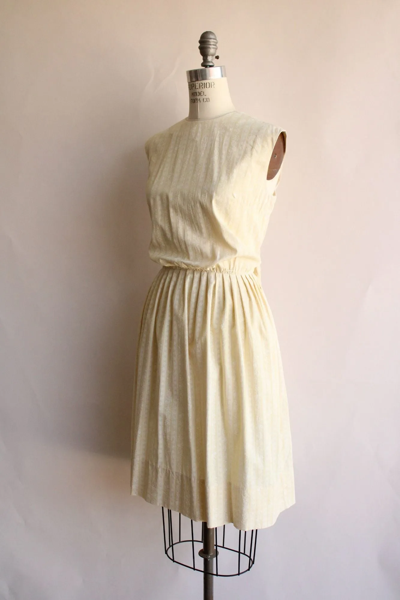 Vintage 1950s 1960s Volup Floral Print Stripe Cotton Sundress